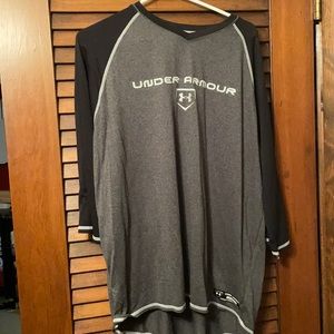 XL Under Armor baseball 3/4 shirt